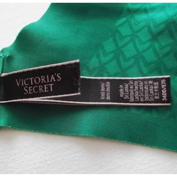 Victoria’s Secret® Lined Demi Bra Size 34DD - Picture 3 of 11